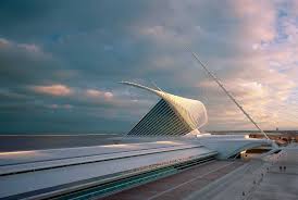 Yaratıcı fikirler geliştirebilmek; sıradan görünen her şeye, diğer insanlardan farklı bir gözle bakmayı gerektirir.'